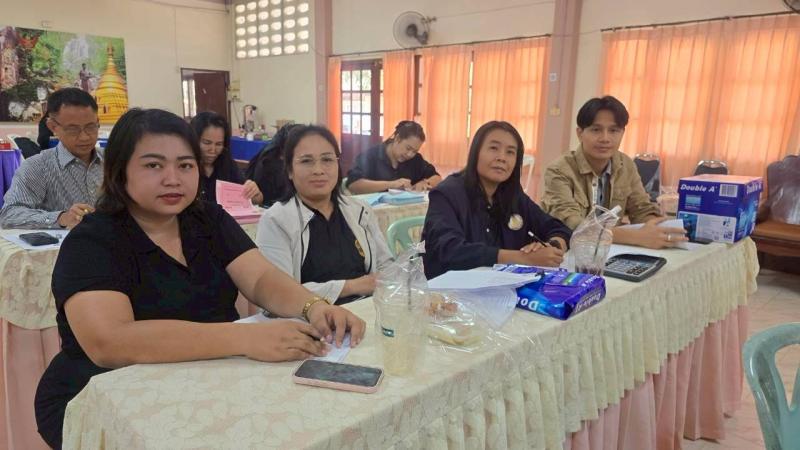 3. เข้าร่วมการตรวจไขว้กระดาษคำตอบปรนัยชนิดตรวจด้วยคอมพิวเตอร์ การสอบวัดผลสัมฤทธิ์ ปลายภาคเรียนที่ 2 ปีการศึกษา 2568