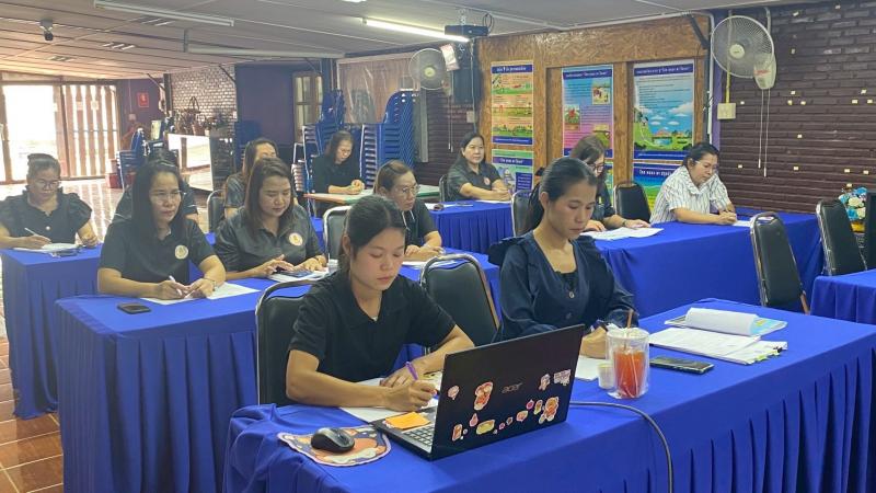 6. ประชุมประจำเดือน ครู บุคลากร ศูนย์ส่งเสริมการเรียนรู้ระดับอำเภอขาณุวรลักษบุรี ประจำเดือนมีนาคม ครั้งที่ 3/2569