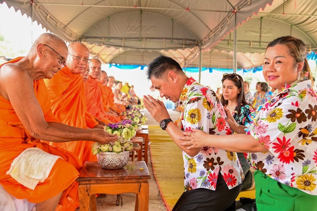 เข้าร่วมพิธีเปิดโครงการประเพณีสงกรานต์ ประจำปี 2569