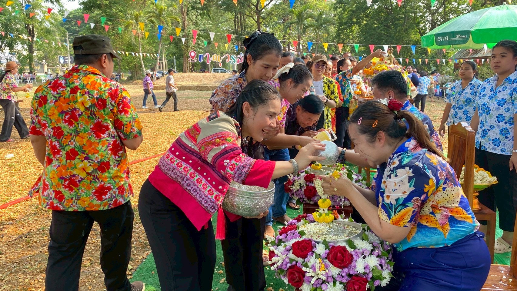 สรงน้ำพระประจำศูนย์ส่งเสริมการเรียนรู้ระดับอำเภอขาณุวรลักษบุรีและเข้าร่วมกิจกรรมเทศกาลสงกรานต์ อำเภอขาณุวรลักษบุรี ประจำปี พ.ศ. 2569 