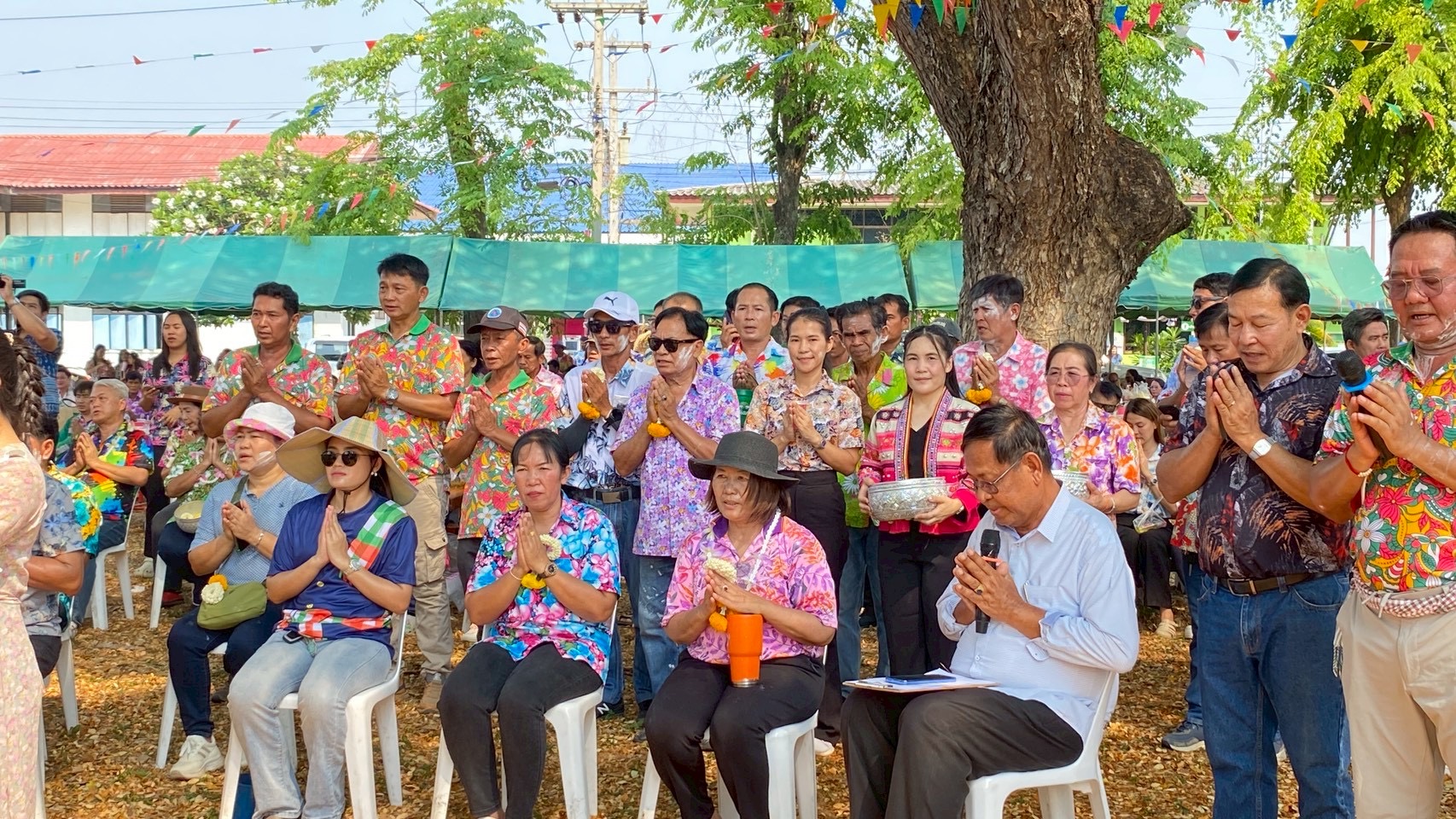 สรงน้ำพระประจำศูนย์ส่งเสริมการเรียนรู้ระดับอำเภอขาณุวรลักษบุรีและเข้าร่วมกิจกรรมเทศกาลสงกรานต์ อำเภอขาณุวรลักษบุรี ประจำปี พ.ศ. 2569 