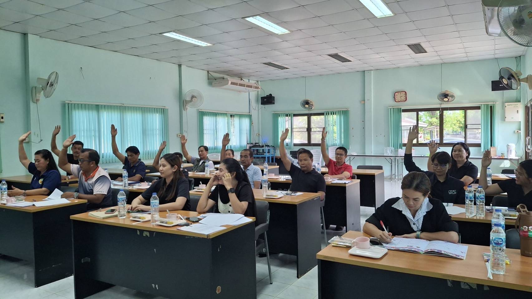 เข้าร่วมประชุมคณะกรรมการพัฒนาท้องถิ่น องค์การบริหารส่วนตำบลวังชะพลู เพื่อพิจารณาร่างแผนพัฒนาท้องถิ่น (พ.ศ. 2566-2570) เพิ่มเติม ครั้งที่ 2/2569 