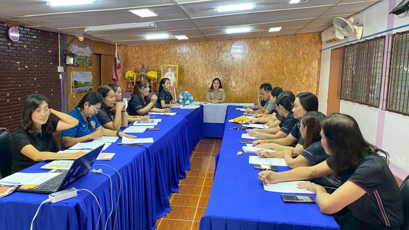2. ประชุมประจำเดือน ครู บุคลากร ศูนย์ส่งเสริม การเรียนรู้ระดับอำเภอขาณุวรลักษบุรี ประจำเดือนเมษายน ครั้งที่ 4/2569