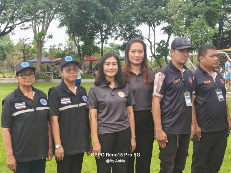 4. เข้าร่วมพิธีเปิดการแข่งขันฟุตบอล 7 คน  ต้านภัยยาเสพติด  