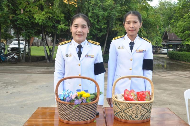 6. เข้าร่วมพิธีเจริญพระพุทธมนต์ และทำบุญตักบาตรถวายพระกุศล  เนื่องในโอกาสฉลองพระชนมายุ 99 พรรษา
