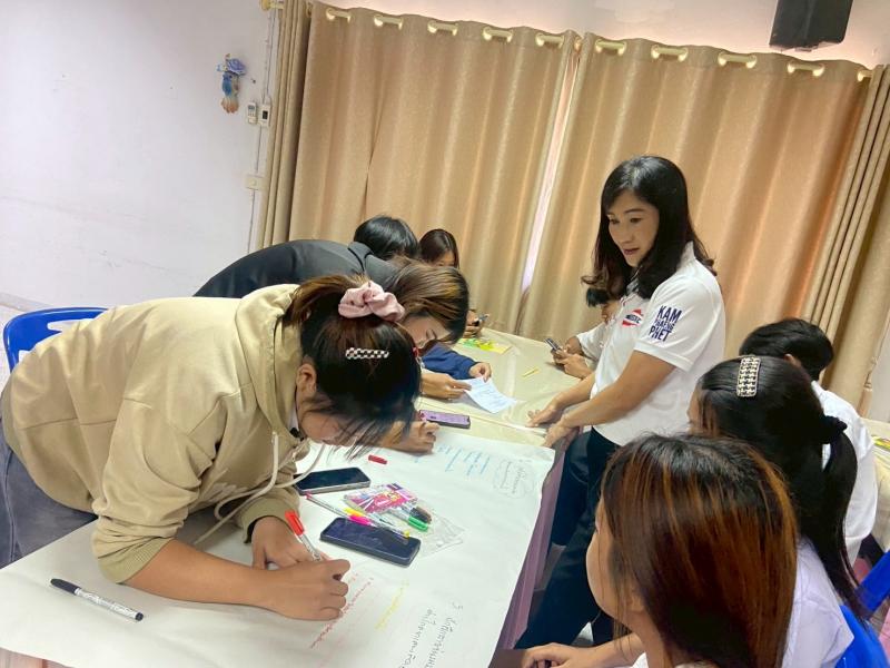 4. เข้าร่วมพิธีเจริญพระพุทธมนต์ และทำบุญตักบาตรถวายพระกุศล  เนื่องในโอกาสฉลองพระชนมายุ 99 พรรษา
