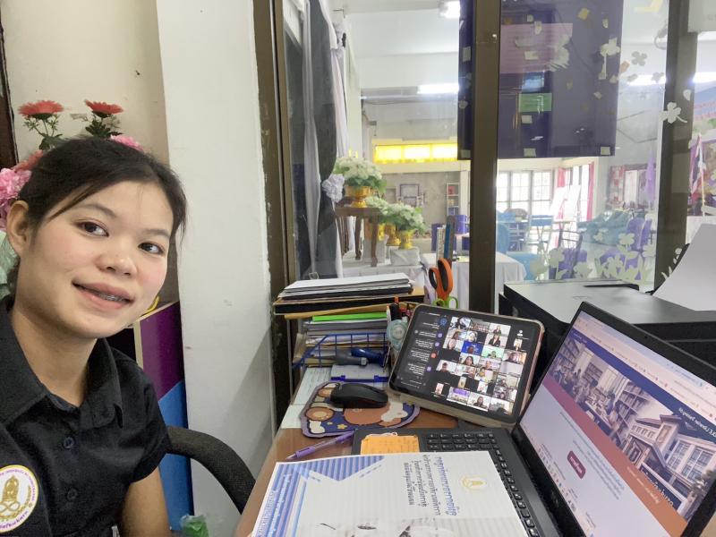 10.  เข้าร่วมอบรมพัฒนาศักยภาพบรรณารักษ์สู่การเป็นผู้นำการเรียนรู้ตลอดชีวิต 