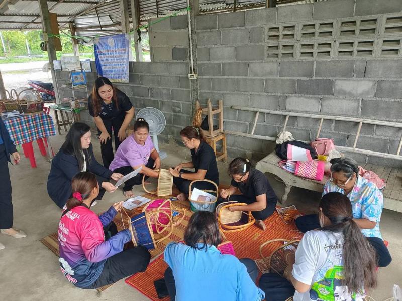 4. ได้รับการนิเทศจากสำนักงานส่งเสริมการเรียนรู้ประจำจังหวัดกำแพงเพชร เพื่อติดตามผลการดำเนินงาน และให้กำลังใจศูนย์ฝึกอาชีพชุมชน