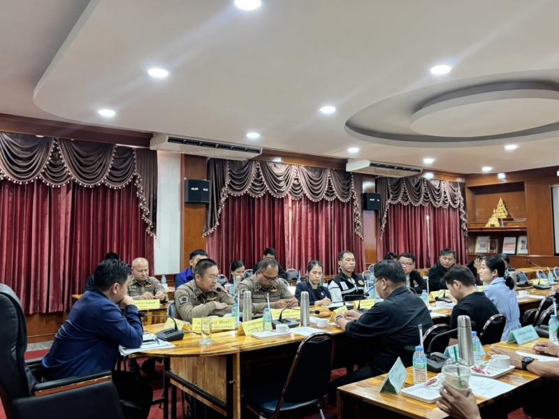 8. เข้าร่วมการประชุมกำหนดแนวทาง และมาตรการบูรณาการเพื่อเสริมสร้างความปลอดภัยในสถานศึกษาอำเภอขาณวรลักษบุรี