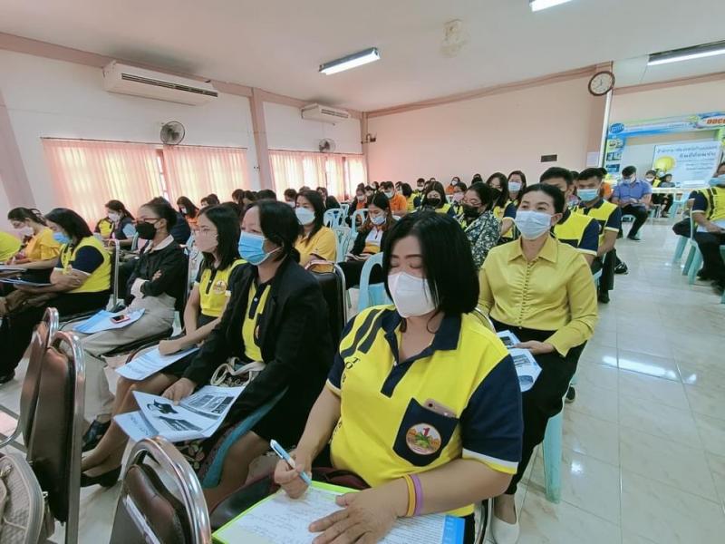 4. โครงการประชุมชี้แจงรับมอบนโยบาย จุดเน้นและแนวทาง การดำเนินงานของสำนักงาน กศน.กำแพงเพชร ประจำปีงบประมาณ 2565 