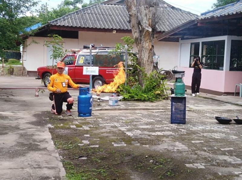 1. ปภ.จัดหนัก..!!! กศน.กำแพงเพชร ฝึกซ้อมแผนป้องกันภัย