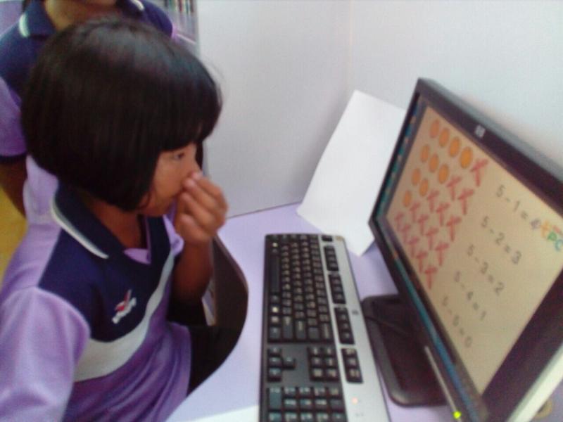 5.  กิจกรรมห้องสมุดเคลื่อนที่ในโครงการส่งเสริมการอ่านการเรียนรู้ กศน.จังหวัดกำแพงเพชร