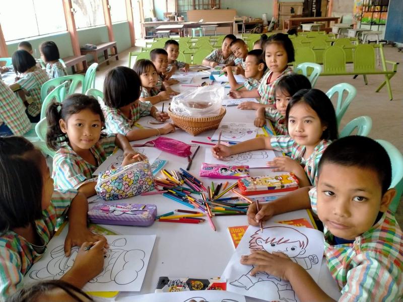 9. กิจกรรมห้องสมุดเคลื่อนที่ในโครงการส่งเสริมการอ่านการเรียนรู้ กศน.จังหวัดกำแพงเพชร