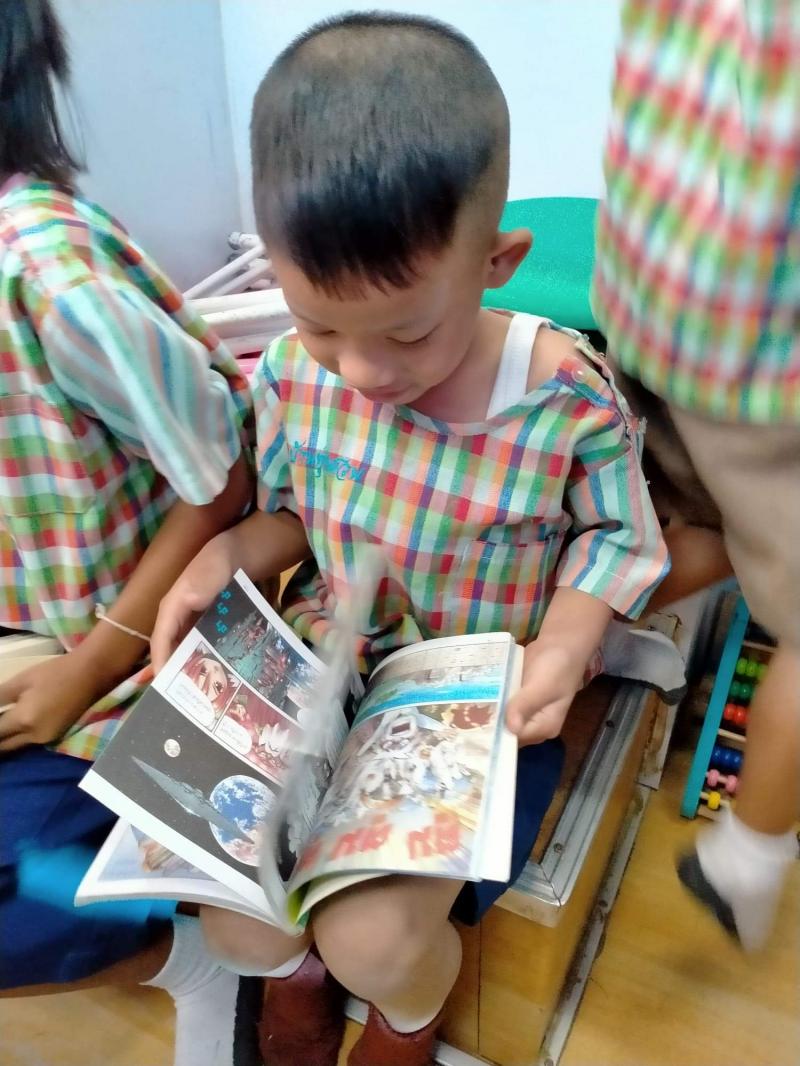 17. กิจกรรมห้องสมุดเคลื่อนที่ในโครงการส่งเสริมการอ่านการเรียนรู้ กศน.จังหวัดกำแพงเพชร