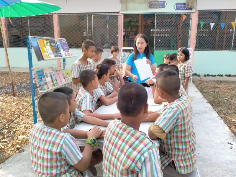 25. กิจกรรมห้องสมุดเคลื่อนที่ในโครงการส่งเสริมการอ่านการเรียนรู้ กศน.จังหวัดกำแพงเพชร