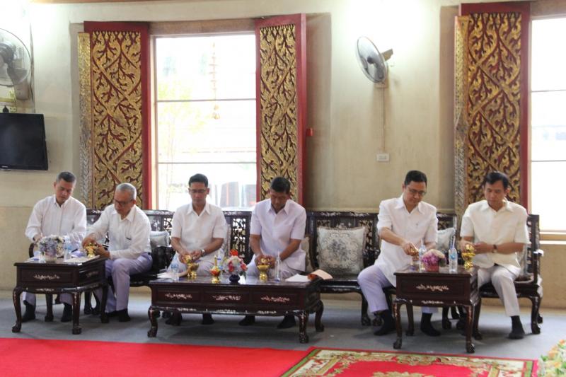 10. กศน.จังหวัดกำแพงเพชร เข้าร่วมพิธีเจริญพระพุทธมนต์ ถวายพระพรชัยมงคล 