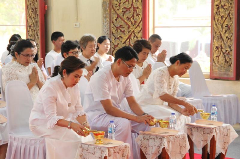 11. กศน.จังหวัดกำแพงเพชร เข้าร่วมพิธีเจริญพระพุทธมนต์ ถวายพระพรชัยมงคล 