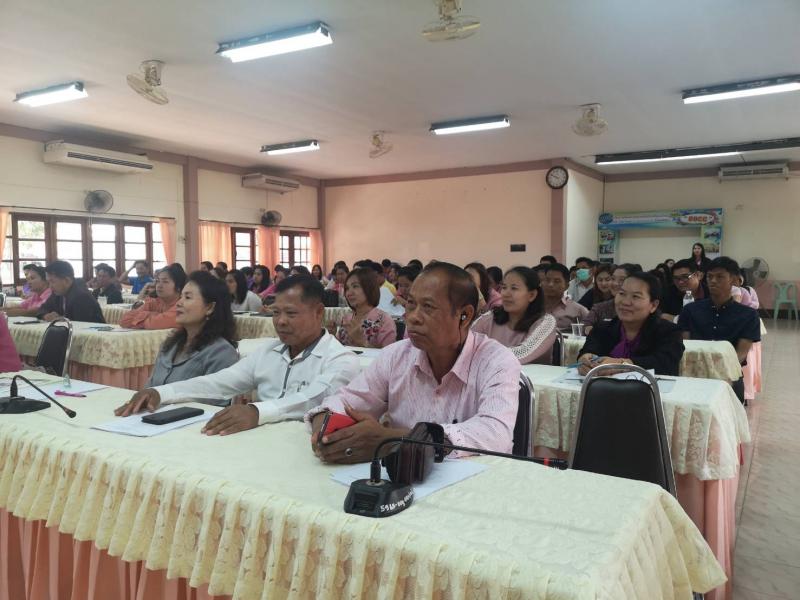 1. โครงการอบรมบุคลากรหลักสูตร Digital Literacy และ หลักสูตรการค้าออนไลน์ การพัฒนาผลิตภัณฑ์ จังหวัดกำแพงเพชร