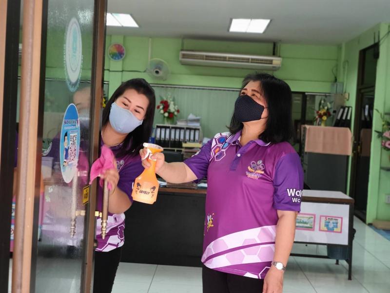 5. บุคลากร สำนักงาน กศน. จังหวัดกำแพงเพชร ทำกิจกรรม 5ส ป้องกันการแพร่ระบาดของโรคติดเชื้อไวรัสโคโรนา โควิท -19 (COVID-19)