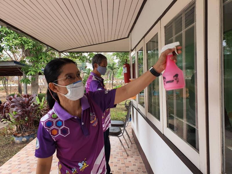 10. บุคลากร สำนักงาน กศน. จังหวัดกำแพงเพชร ทำกิจกรรม 5ส ป้องกันการแพร่ระบาดของโรคติดเชื้อไวรัสโคโรนา โควิท -19 (COVID-19)