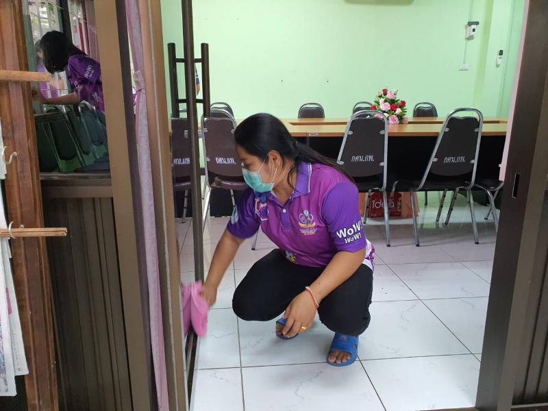 13. บุคลากร สำนักงาน กศน. จังหวัดกำแพงเพชร ทำกิจกรรม 5ส ป้องกันการแพร่ระบาดของโรคติดเชื้อไวรัสโคโรนา โควิท -19 (COVID-19)