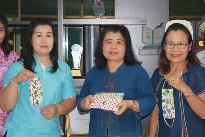 10. ปลอดภัยไว้ก่อน!  ตรวจวัดอุณภูมิร่างกายบุคลากรในสังกัด และผู้มาติดต่อราชการ ส่งเสริมการเฝ้าระวังโรคติดเชื้อไวรัสโคโรนา 2019 (COVID-19) 