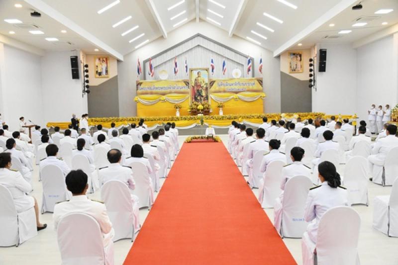 7. ผู้อำนวยการสำนักงาน กศน.จังหวัดกำแพงเพชร  เข้าร่วมงานรัฐพิธีวันที่ระลึกมหาจักรีบรมราชวงศ์  ประจำปี 2563	