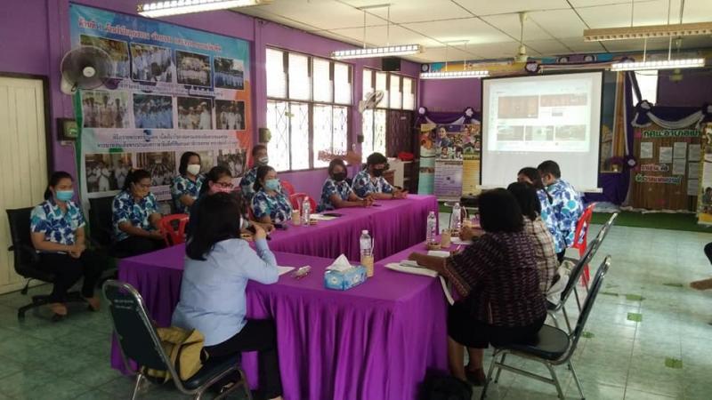 8. ผอ.สำนักงาน กศน.กำแพงเพชร และคณะ ร่วมการประชุมวางแผน การจัดทำสื่อวีดิทัศน์สำหรับการจัดการศึกษาออนไลน์ ผ่านรายการโทรทัศน์ดิจิทัล