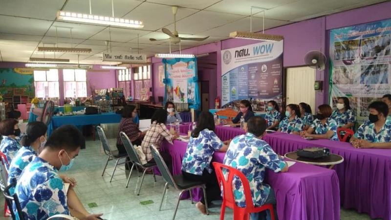 10. ผอ.สำนักงาน กศน.กำแพงเพชร และคณะ ร่วมการประชุมวางแผน การจัดทำสื่อวีดิทัศน์สำหรับการจัดการศึกษาออนไลน์ ผ่านรายการโทรทัศน์ดิจิทัล