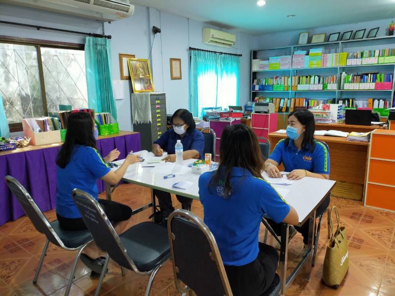 16. สำนักงาน กศน .จังหวัดกำแพงเพชร เข้านิเทศโครงการส่งเสริมการเรียนรู้ปลูกผักสวนครัวเพื่อสร้างความมั่นคงทางอาหารตามหลักปรัชญา และเข้านิเทศการเตรียมความพร้อมการจัดกระบวนการเรียนรู้หลักสูตร กศน. 2551       