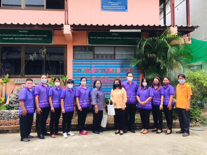 15. สำนักงาน กศน .จังหวัดกำแพงเพชร เข้านิเทศหลักสูตรอาชีพการทำกระเป๋าจากผ้าขาวม้า และนิเทศการเตรียมความพร้อมการจัดกระบวนการเรียนรู้หลักสูตร กศน. 2551 ณ กศน.อำเภอคลองขลุง       