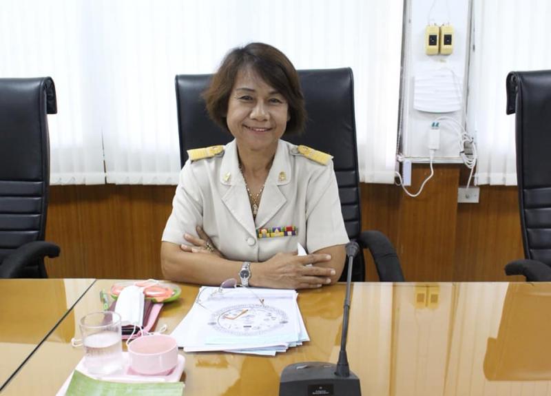 11. สำนักงาน กศน. จังหวัดกำแพงเพชร เข้าร่วมร่วมการประชุมการรายงานข้อมูลเพื่อขอเปิดเรียนวันที่ 1 กรกฎาคม 2563 ในสถานการณ์การแพร่ระบาดของโรคติดเชื้อไวรัสโคโรนา 2019 (COVID - 19) ปีการศึกษา 2563 ของสถานศึกษาในจังหวัดกำแพงเพชร 