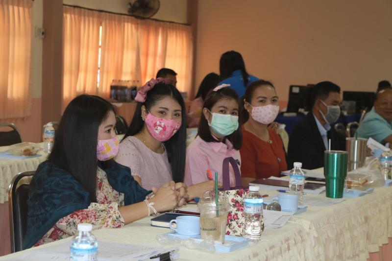 34. สำนักงาน กศน.จังหวัดกำแพงเพชร จัดการประชุมบุคลากร สังกัดสำนักงาน กศน.จังหวัดกำแพงเพชร  ประจำเดือนมิถุนายน 2563   ณ ห้องประชุมสำนักงาน กศน.จังหวัดกำแพงเพชร