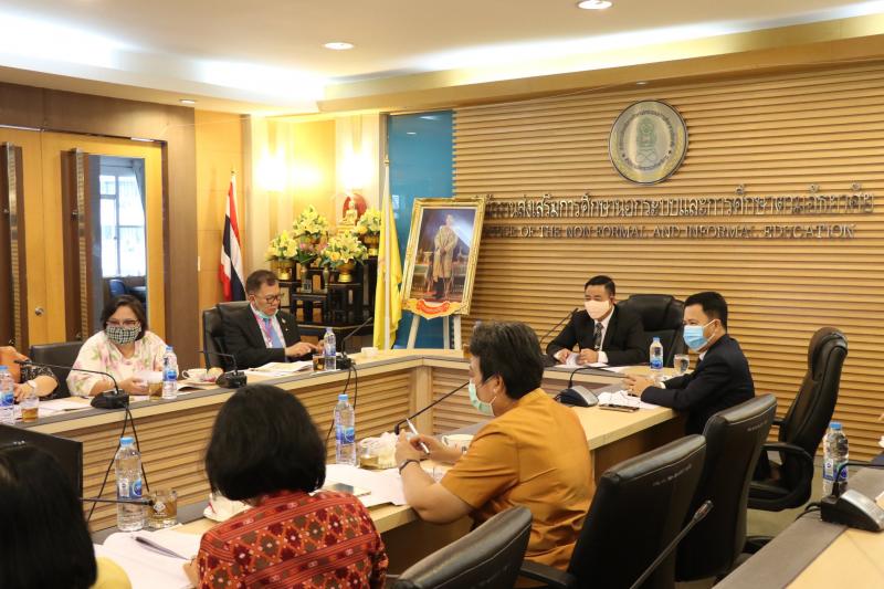 18. ผู้อำนวยการสำนักงาน กศน.กำแพงเพชร ร่วมการประชุมแผนเตรียมการจัดงานถวายผ้าพระกฐินพระราชทาน ประจำปี 2563 