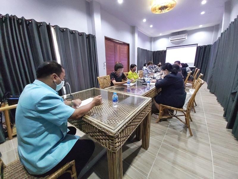 8. สำนักงาน กศน. จังหวัดกำแพงเพชร เข้าร่วมประชุมจัดทำรายงานสรุปผลการนิเทศครึ่งปี ระดับประเทศ ประจำปีงบประมาณ พ.ศ. 2563 