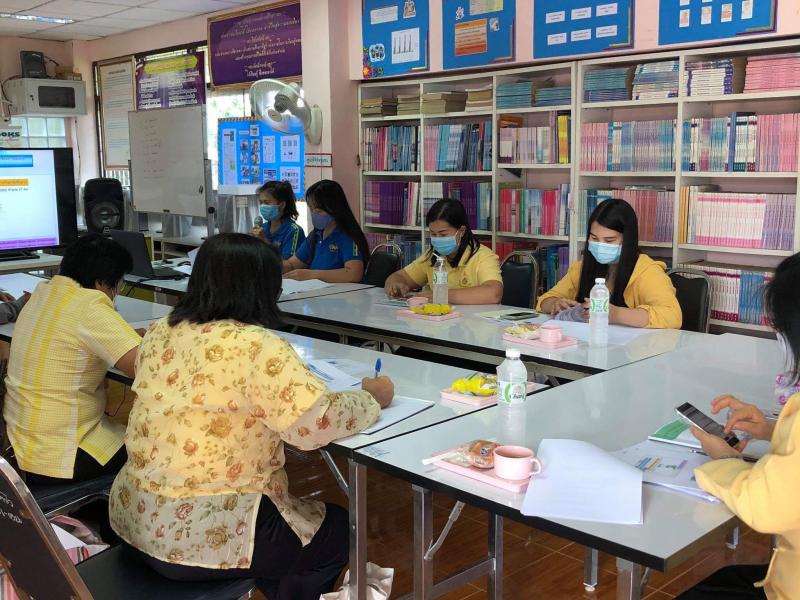 9. สำนักงาน กศน .จังหวัดกำแพงเพชร เข้าตรวจประเมินคัดเลือก กศน.ตำบลต้นแบบ 5 ดีพรีเมียม กศน.ตำบลปางตาไว