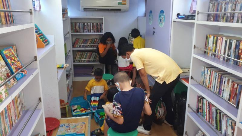 11. สำนักงาน กศน.จังหวัดกำแพงเพชร ร่วมโครงการหน่วยบำบัดทุกข์ บำรุงสุข สร้างรอยยิ้มให้ประชาชน