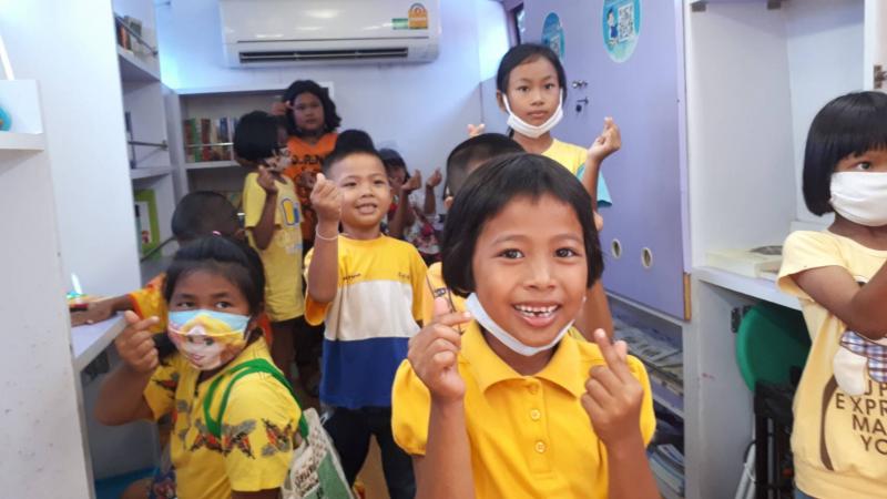 14. สำนักงาน กศน.จังหวัดกำแพงเพชร ร่วมโครงการหน่วยบำบัดทุกข์ บำรุงสุข สร้างรอยยิ้มให้ประชาชน