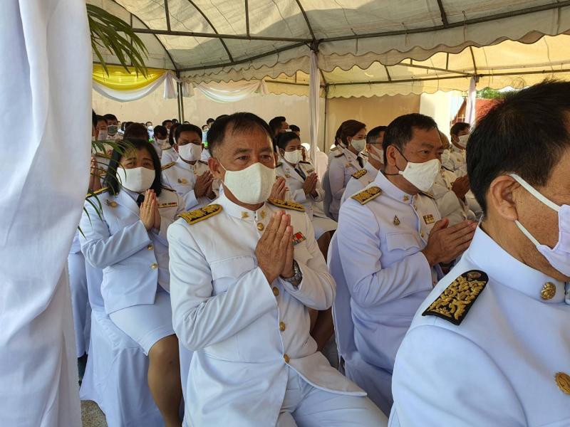 8. สำนักงาน สำนักงาน กศน.กำแพงเพชร ร่วมกิจกรรมเฉลิมพระเกียรติพระบาทสมเด็จพระเจ้าอยู่หัวฯ