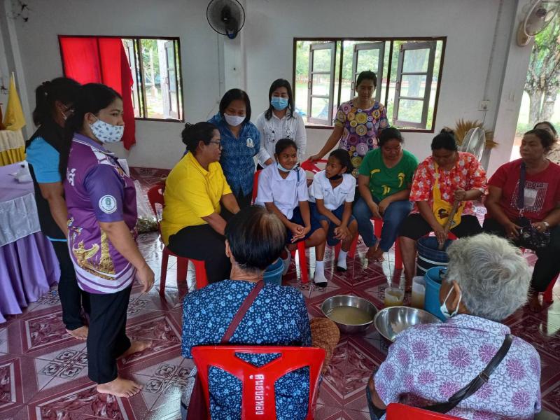 33. สำนักงาน กศน .จังหวัดกำแพงเพชร เข้านิเทศการจัดกิจกรรม โครงการส่งเสริมสุขภาพผู้สูงวัยสร้างจิตสดใส ของ กศน. อำเภอคลองขลุง