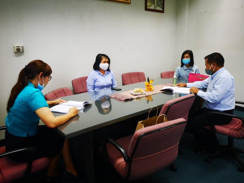 11. ผู้อำนวยการสำนักงาน กศน.จังหวัดกำแพงเพชร นำคณะทำงานเข้าพบ นางสาวสุพัตรา คล้ายทิม รองผู้ว่าราชการจังหวัดกำแพงเพชร  เพื่อเตรียมความพร้อมโครงการฝึกอบรมลูกเสือมัคคุเทศก์ จังหวัดกำแพงเพชร 