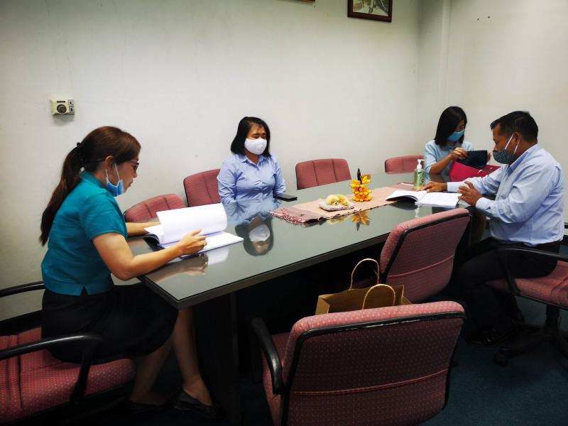 13. ผู้อำนวยการสำนักงาน กศน.จังหวัดกำแพงเพชร นำคณะทำงานเข้าพบ นางสาวสุพัตรา คล้ายทิม รองผู้ว่าราชการจังหวัดกำแพงเพชร  เพื่อเตรียมความพร้อมโครงการฝึกอบรมลูกเสือมัคคุเทศก์ จังหวัดกำแพงเพชร 