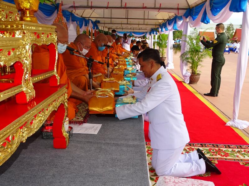 10. สำนักงาน กศน. จังหวัดกำแพงเพชร ร่วมกิจกรรมเฉลิมพระเกียรติ สมเด็จพระนางเจ้าสิริกิติ์ พระบรมราชินีนาถ พระบรมราชชนนีพันปีหลวง