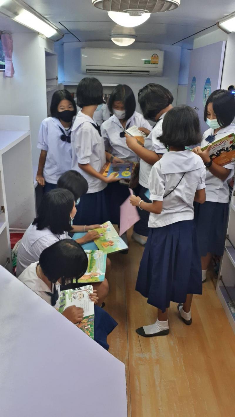 9. สำนักงาน กศน.จังหวัดกำแพงเพชร ร่วมกิจกรรมส่งเสริมการอ่าน  ณ โรงเรียนวัดราษฎร์เจริญพร ตำบลทรงธรรม 