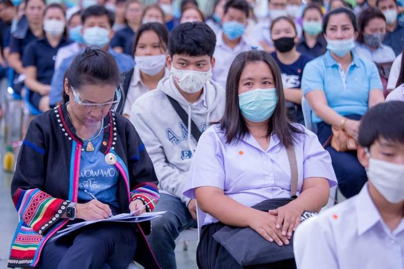 12. ผู้อำนวยการสำนักงาน กศน.จังหวัดกำแพงเพชร เข้าร่วมการประชาพิจารณ์ ความคาดหวังที่มีต่อรัฐบาลและกระทรวงศึกษาธิการในการพัฒนาการศึกษา กศน