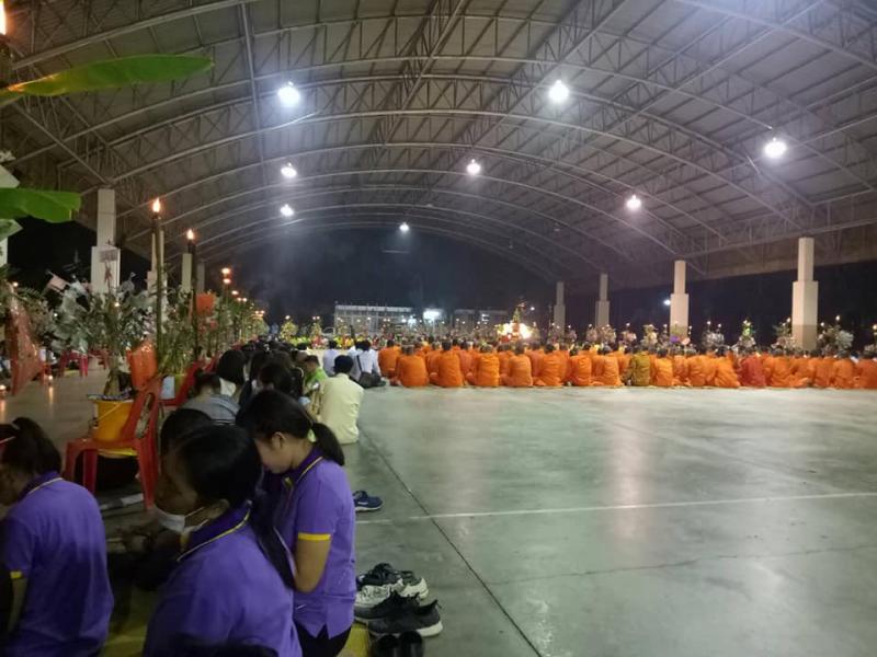 6. สำนักงาน กศน.จังหวัดกำแพงเพชร ร่วมพิธีทอดผ้าป่าแถว เนื่องในงาน 