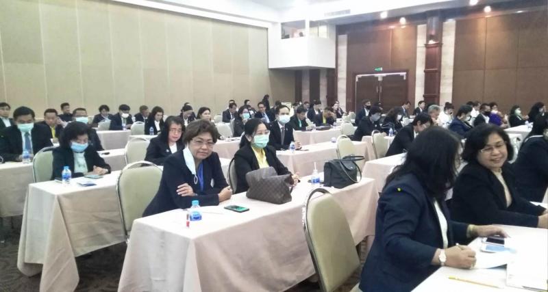 4. ผู้อำนวยการสำนักงาน กศน.จังหวัดกำแพงเพชร เข้าร่วมการประชุมสรุปผลการดำเนินงานตามแผนปฏิบัติราชการ ประจำปีงบประมาณ 2563