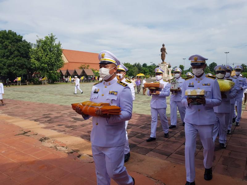 11. เข้าร่วมพิธีถวายผ้าพระกฐินพระราชทาน ประจำปี 2563