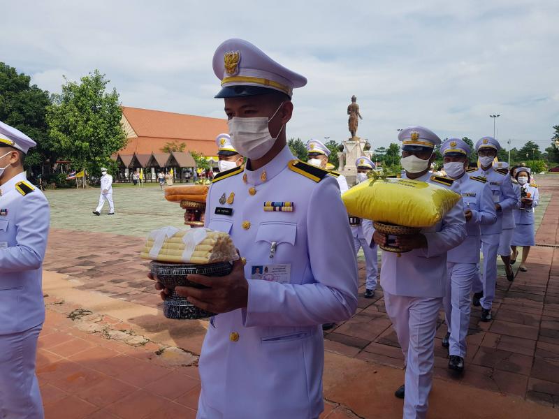12. เข้าร่วมพิธีถวายผ้าพระกฐินพระราชทาน ประจำปี 2563
