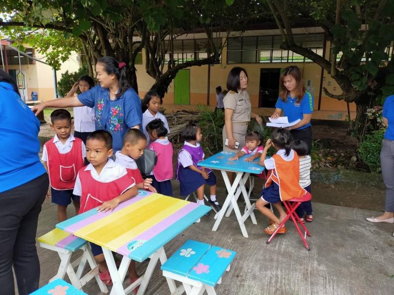 13. สำนักงาน กศน.จังหวัดกำแพงเพชร มอบหนังสือจำนวน 2,120 เล่ม แก่โรงเรียนบ้านคลองปลาสร้อย อำเภอปางศิลาทอง จังหวัดกำแพงเพชร